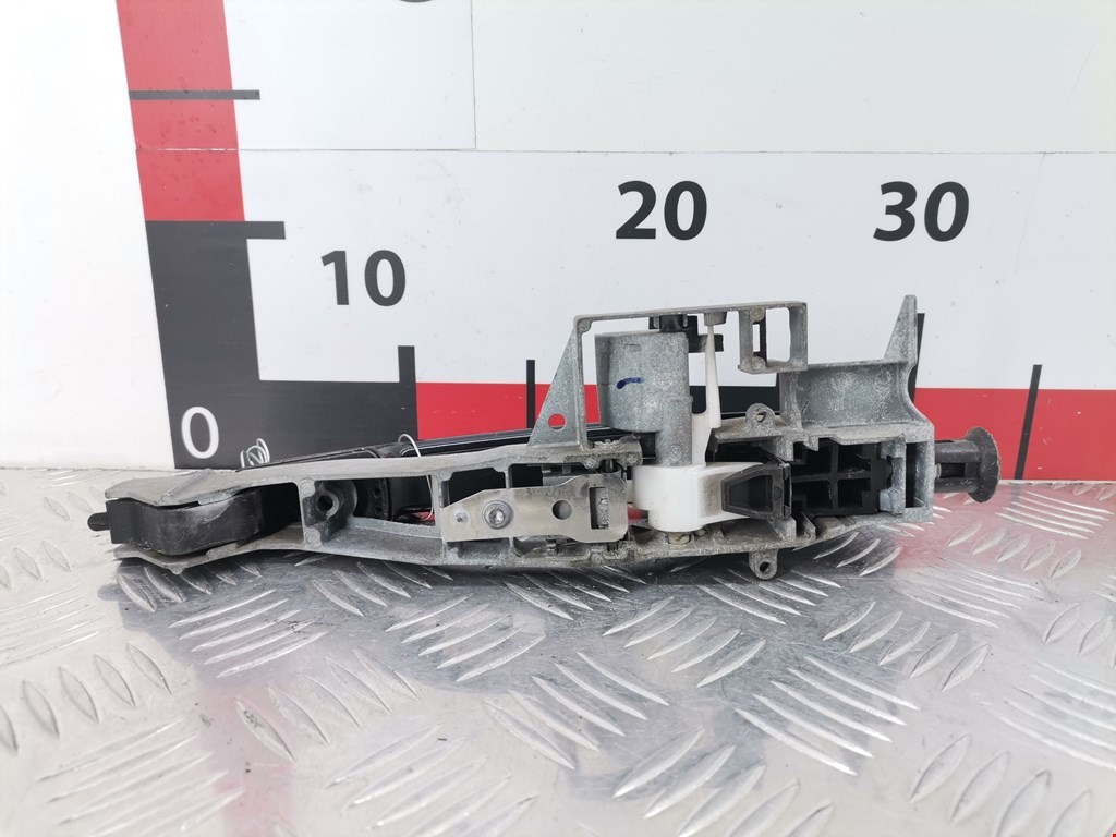 Ручка двери задней наружная правая PEUGEOT Partner 2008-2018