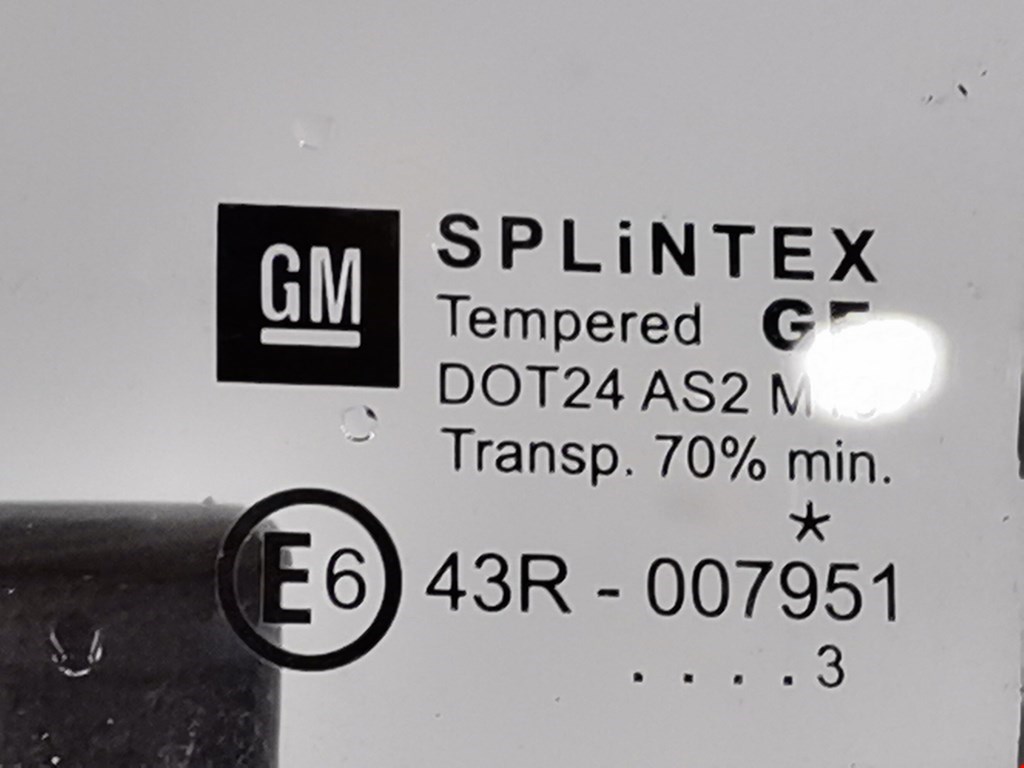 Дверь передняя левая OPEL Corsa C 2000-2006