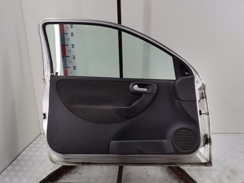 Дверь передняя левая OPEL Corsa C 2000-2006