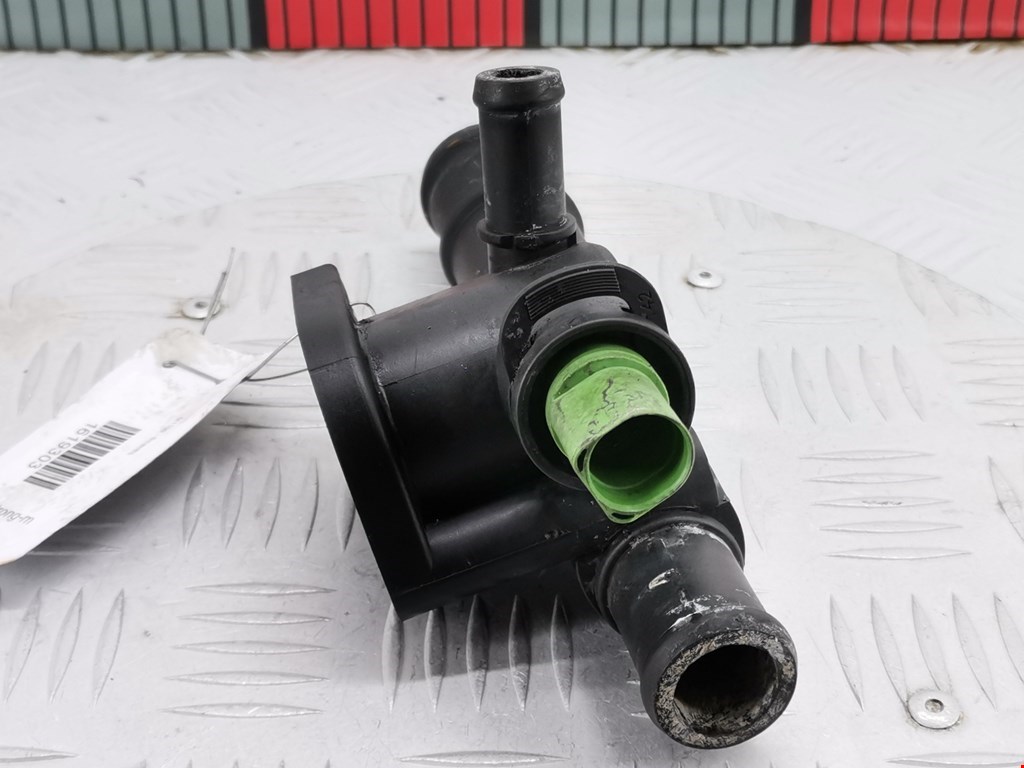 Тройник системы охлаждения SKODA Octavia A4 1U- 1997-2010