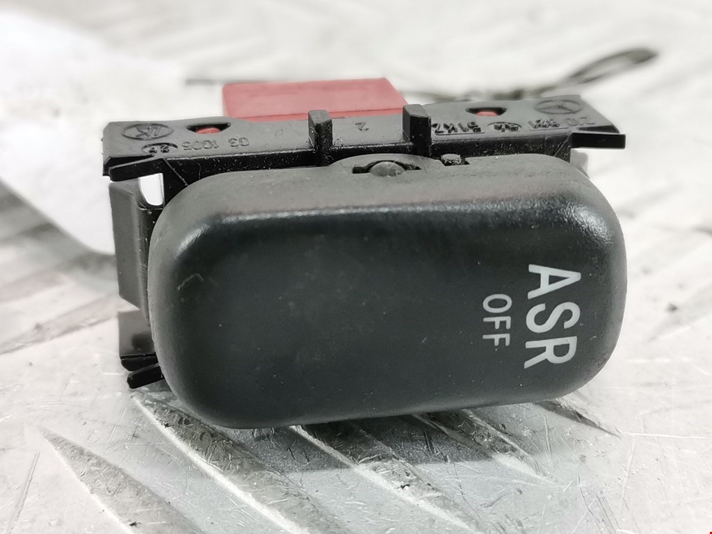 Кнопка антипробуксовочной системы MERCEDES-BENZ C-Class C-klasse W202 1993-2000