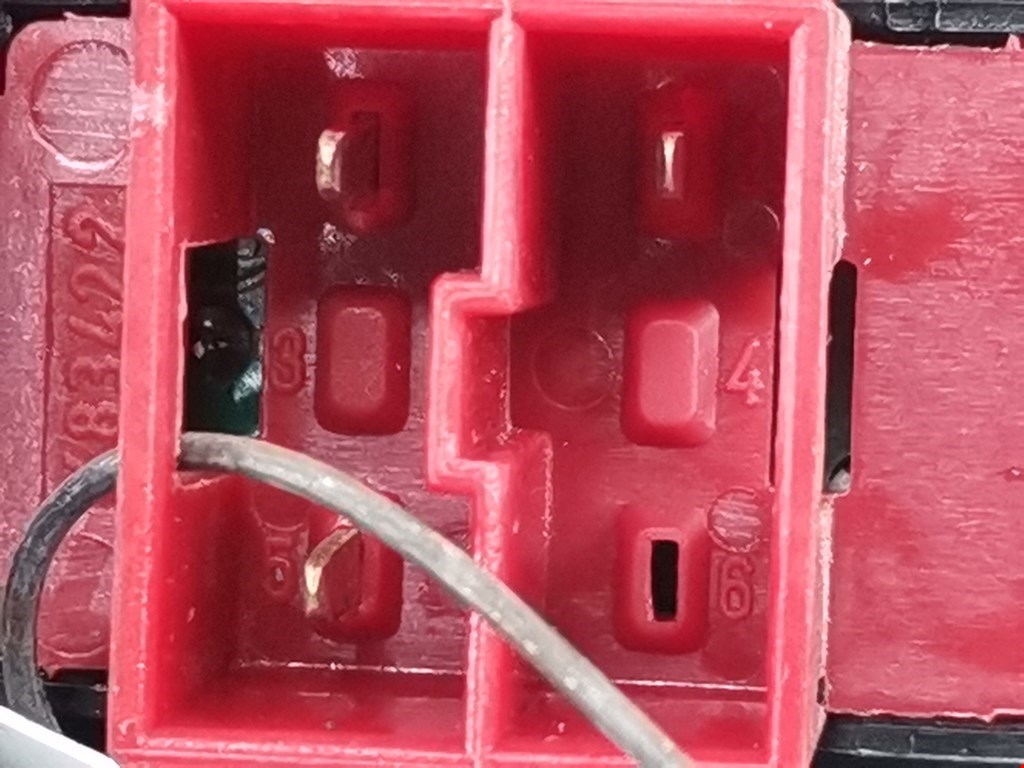 Кнопка антипробуксовочной системы MERCEDES-BENZ C-Class C-klasse W202 1993-2000