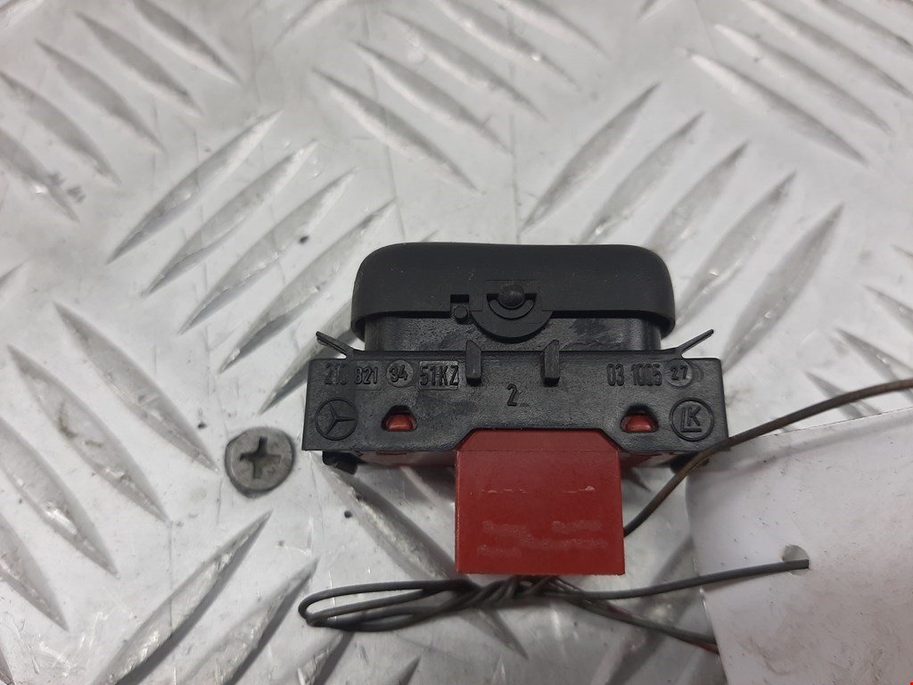Кнопка антипробуксовочной системы MERCEDES-BENZ C-Class C-klasse W202 1993-2000