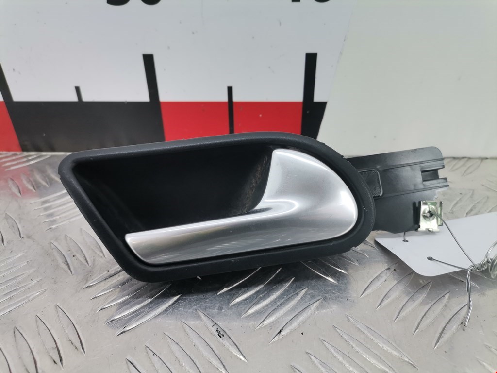 Ручка дверная передняя внутренняя правая VOLKSWAGEN Golf V 2003-2009