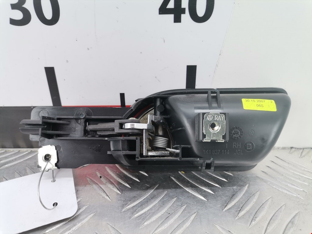Ручка дверная передняя внутренняя правая VOLKSWAGEN Golf V 2003-2009