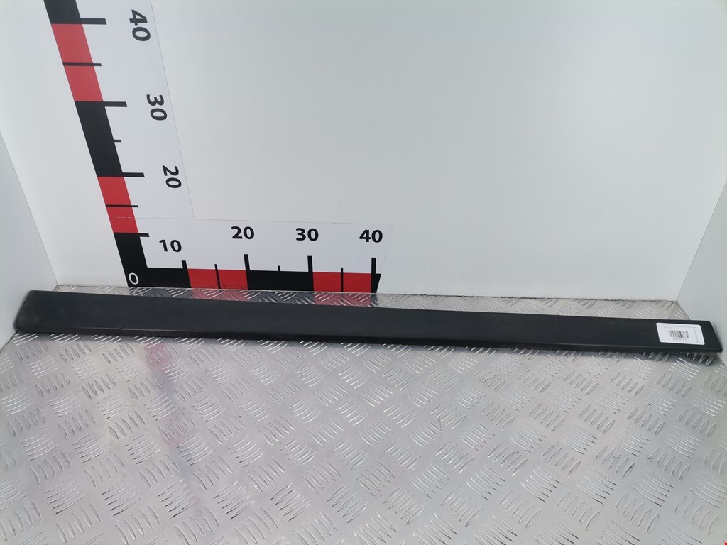 Накладка декоративная (молдинг) двери передней левой Chevrolet Orlando (2010-2023)