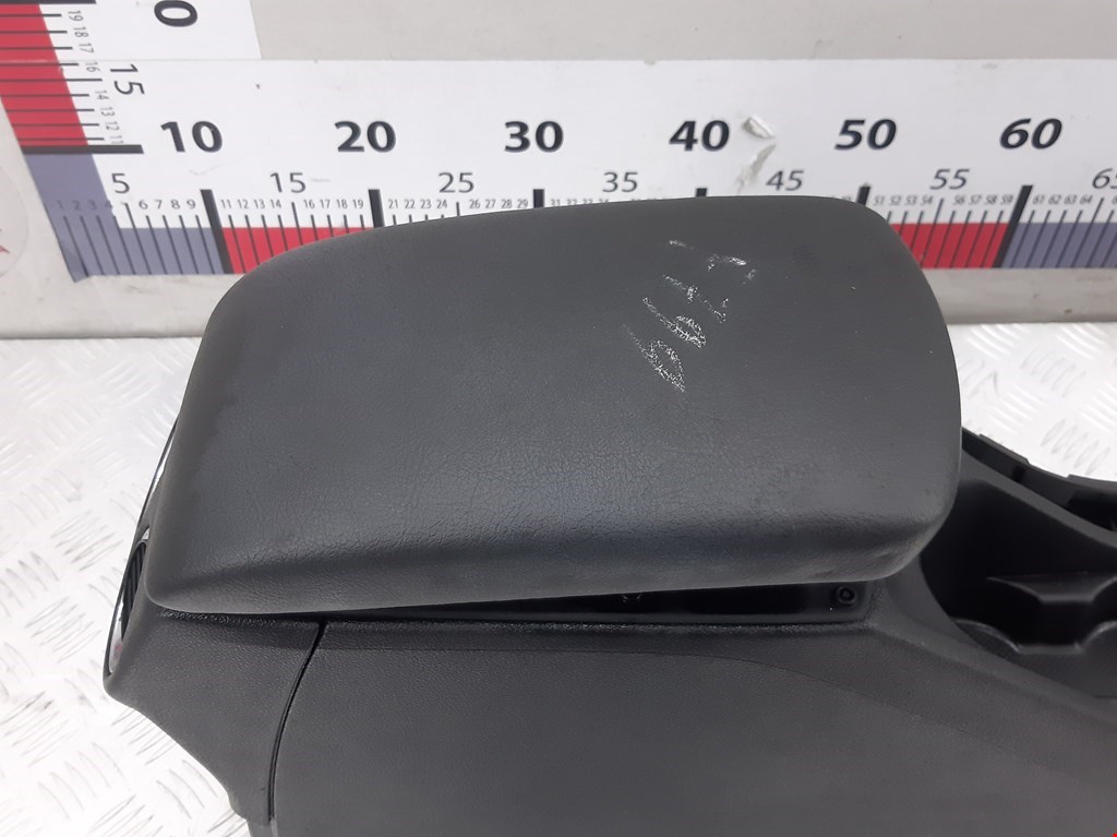 Подлокотник в салон PEUGEOT 308 2007-2015