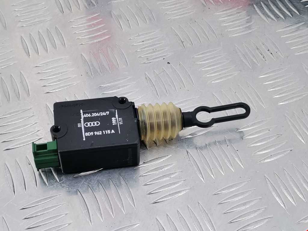 Активатор замка двери AUDI A4 B5 1995-2001