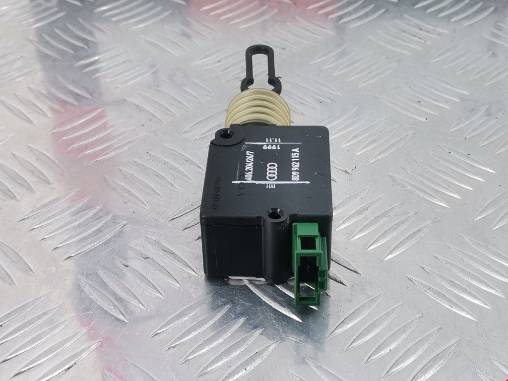 Активатор замка двери AUDI A4 B5 1995-2001