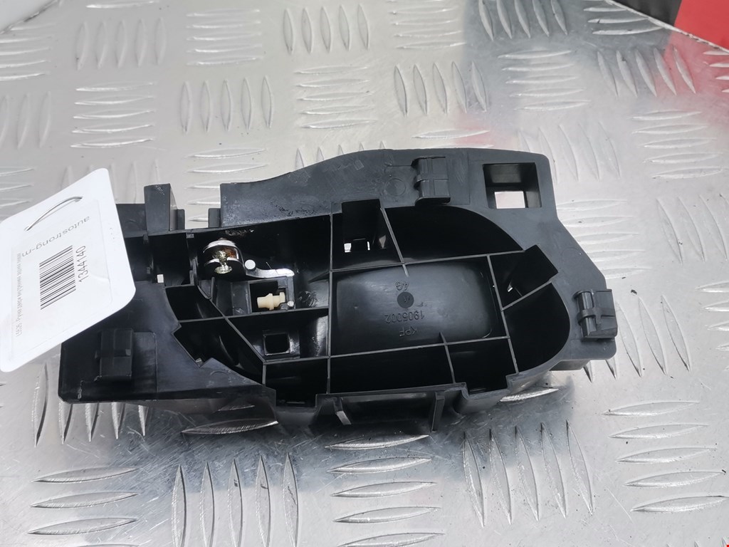 Ручка дверная задняя внутренняя левая CITROEN C3 2009-2016