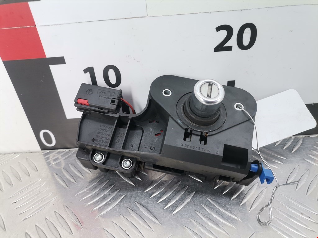 Ручка двери багажника наружная OPEL Meriva A 2003-2010