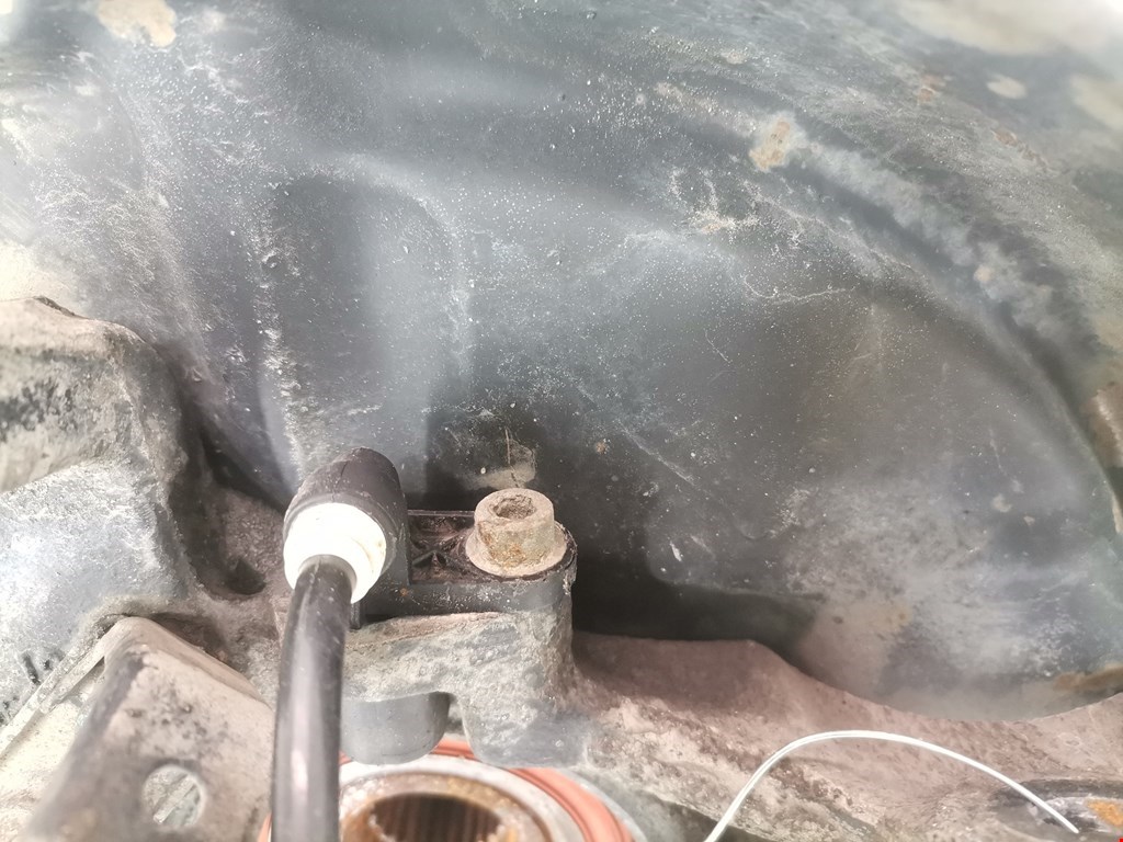 Ступица задняя правая MERCEDES-BENZ C-Class C-klasse W202 1993-2000