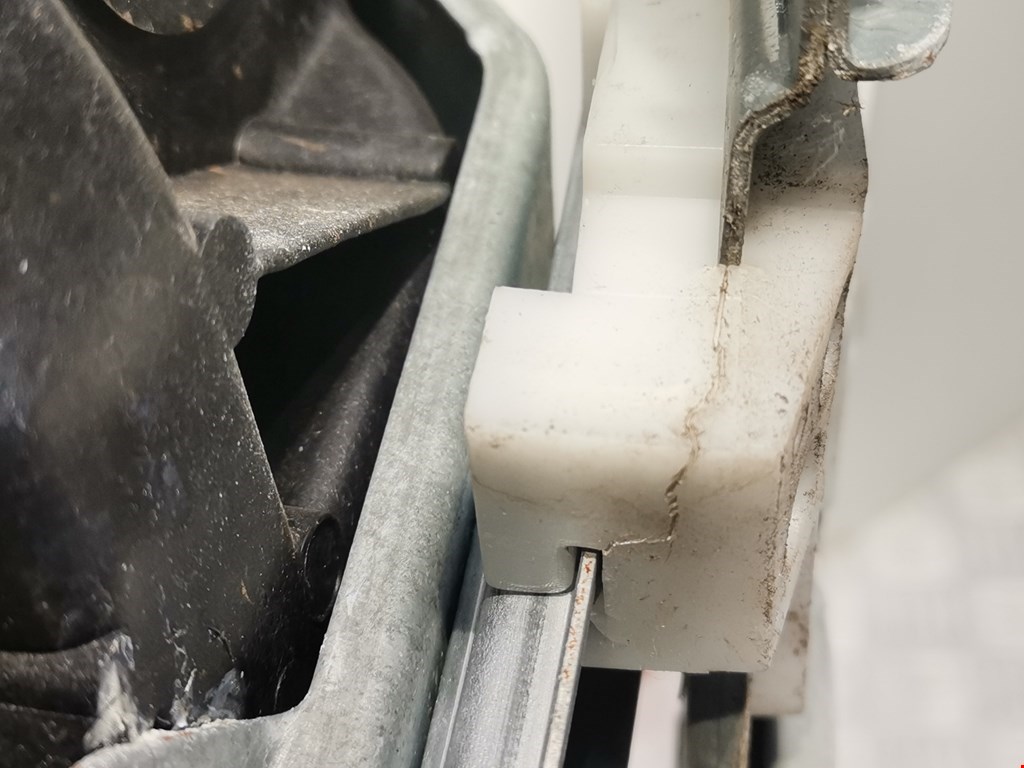 Стеклоподъемник передний правый FORD Fusion 2002-2012