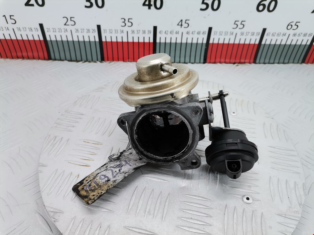 Кожух рулевой колонки BMW 5er 5 серия E60/E61 2003-2010