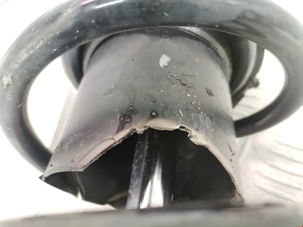 Амортизатор передний правый OPEL Corsa C 2000-2006