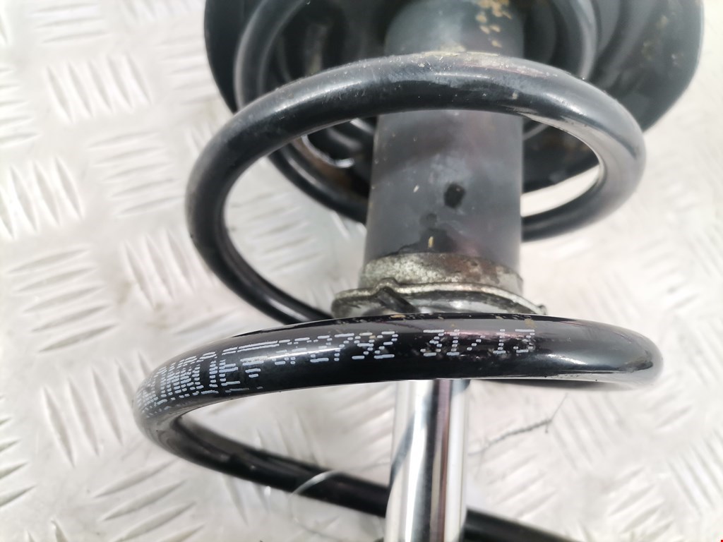 Амортизатор передний правый OPEL Corsa C 2000-2006