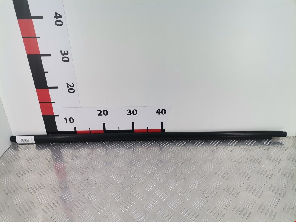 Накладка декоративная (молдинг) стекла двери передней левой Fiat Punto 1 (176) (1993-1999)