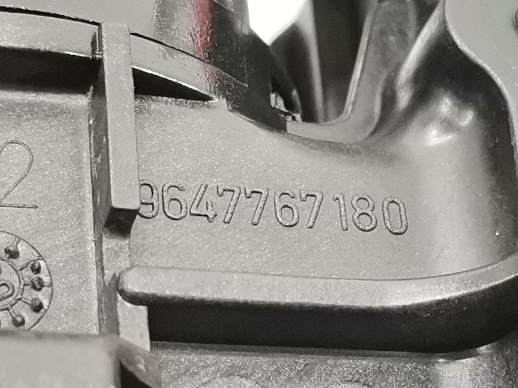 Корпус термостата FORD Focus II 2005-2011