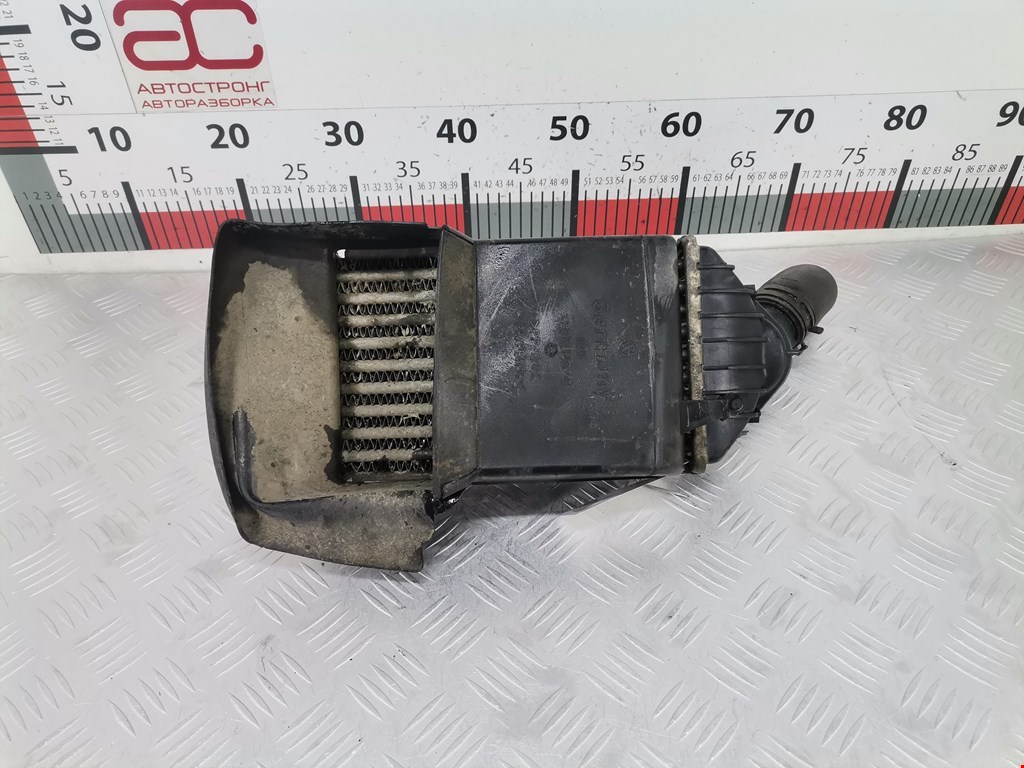 Интеркулер (радиатор интеркулера) VOLKSWAGEN Polo III 1994-2001