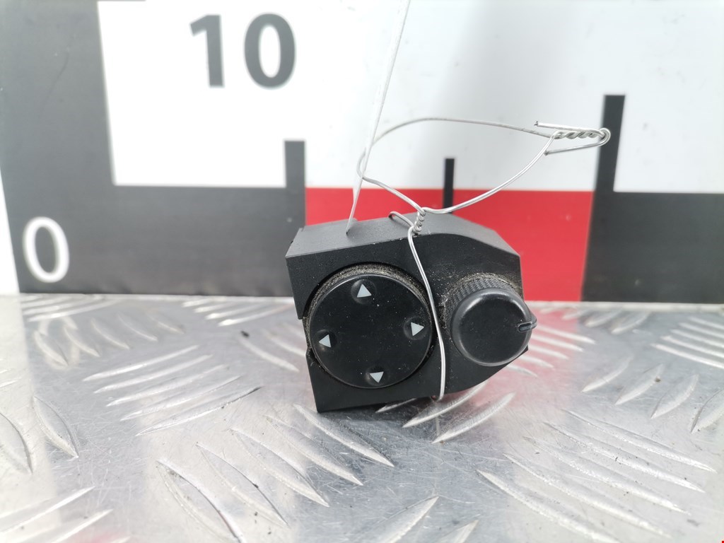 Блок управления зеркалами AUDI A4 B5 1995-2001