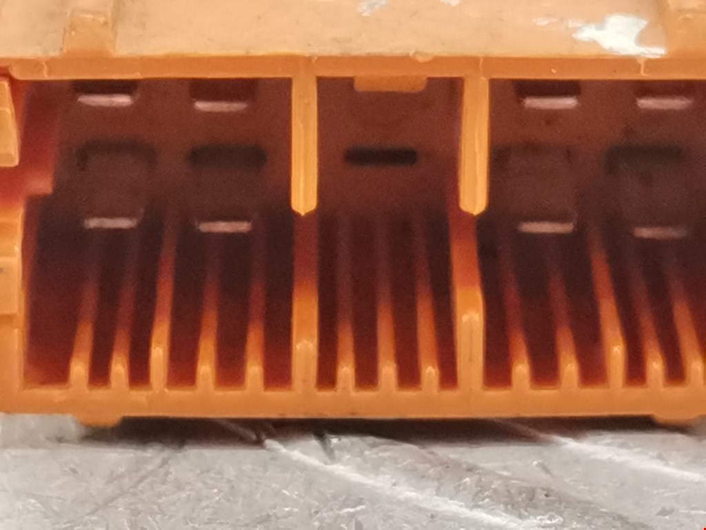 Кнопка стеклоподъемника CITROEN Xsara Picasso 1999-2012