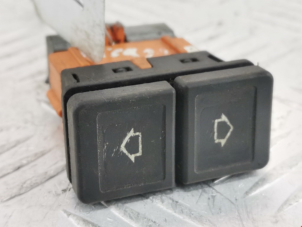 Кнопка стеклоподъемника CITROEN Xsara Picasso 1999-2012