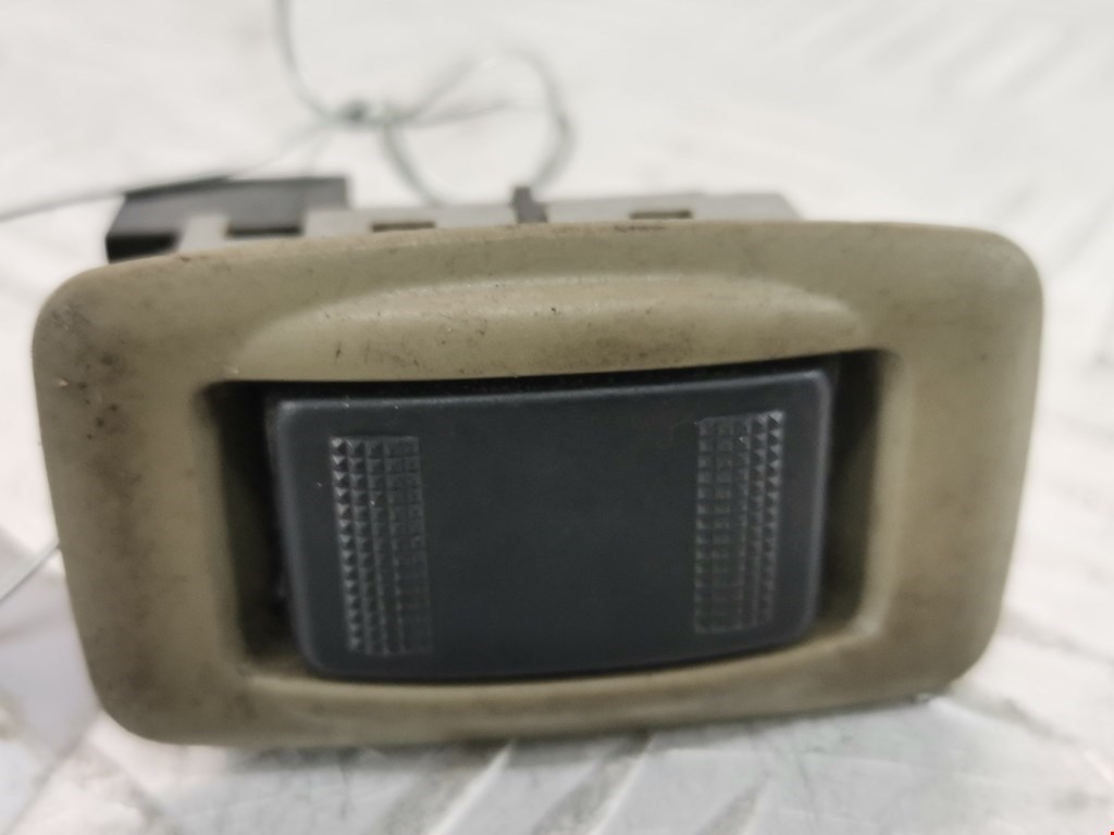 Кнопка стеклоподъемника MAZDA 323 FA 1977-1980