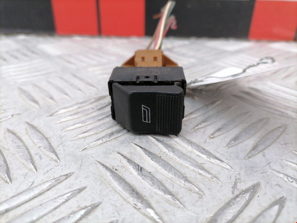 Кнопка стеклоподъемника AUDI A4 B5 1995-2001