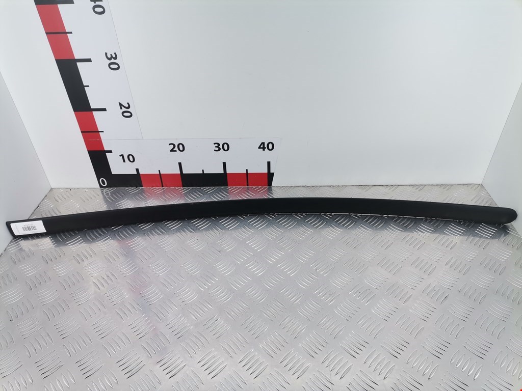 Накладка декоративная (молдинг) двери передней левой Ford Fusion (2002-2012)