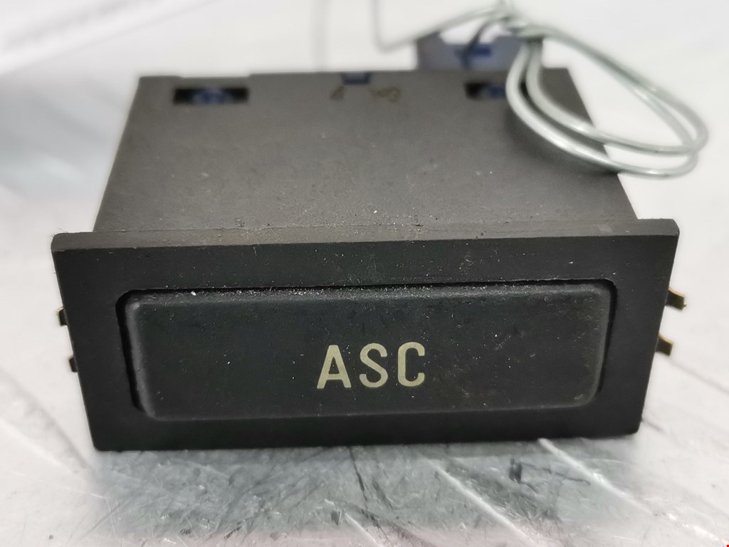 Кнопка антипробуксовочной системы BMW 5er 5 серия E39 1995-2004