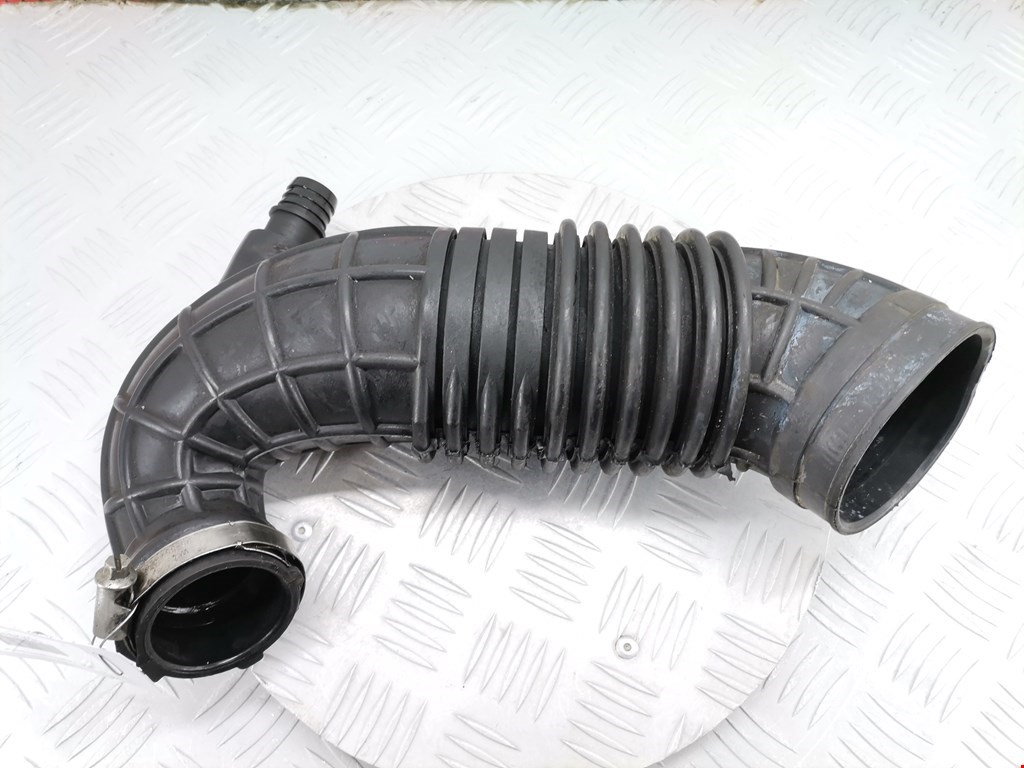 Патрубок воздушного фильтра SEAT Exeo 2008-2013