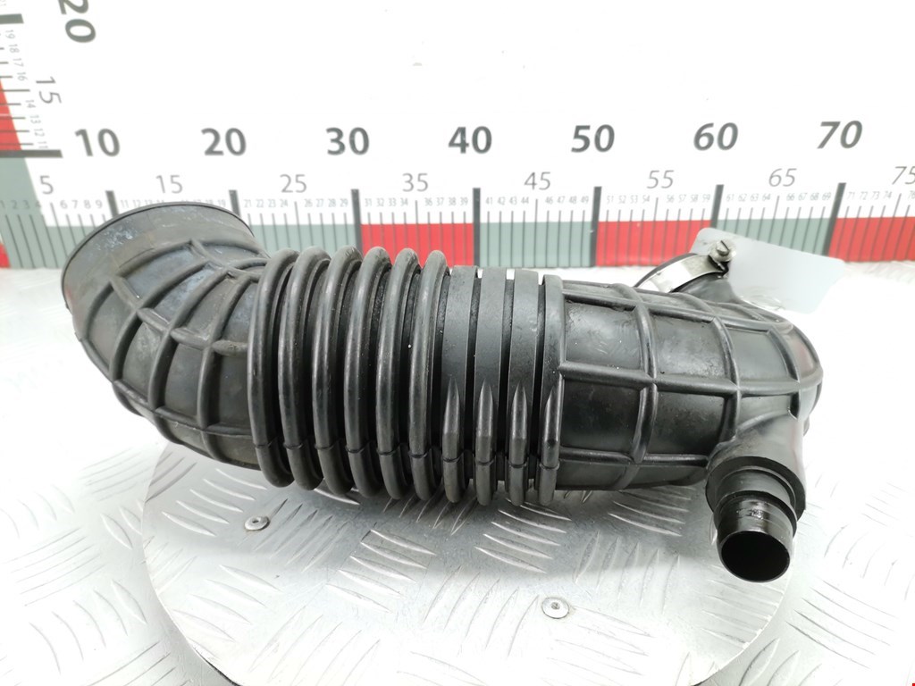 Патрубок воздушного фильтра SEAT Exeo 2008-2013