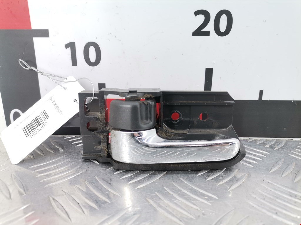 Ручка дверная передняя внутренняя левая TOYOTA Avensis 2003-2008