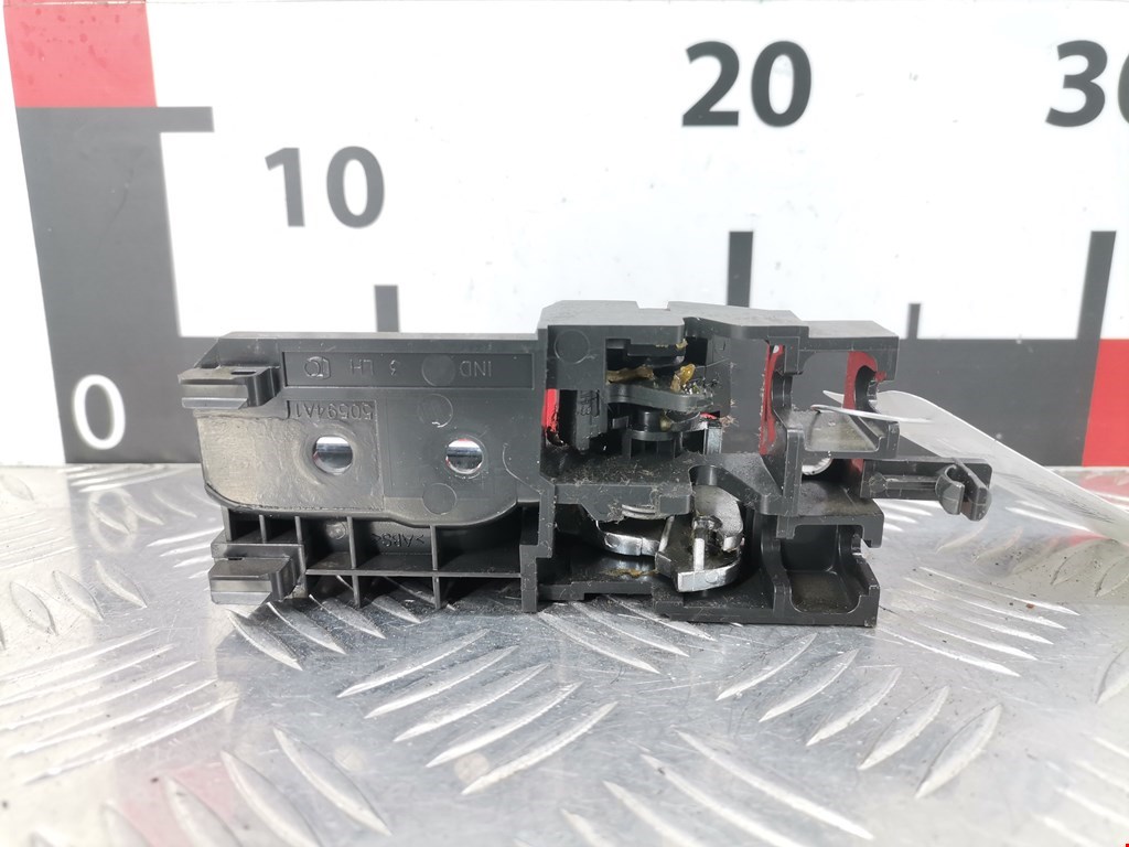 Ручка дверная передняя внутренняя левая TOYOTA Avensis 2003-2008