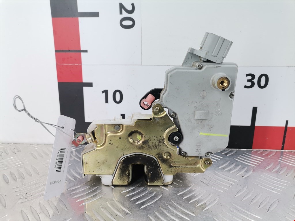 Замок двери передней левой NISSAN Primera P11 1996-2002