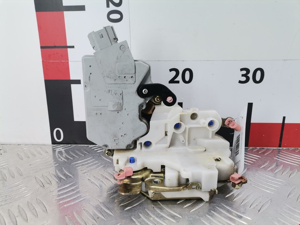 Замок двери передней левой NISSAN Primera P11 1996-2002