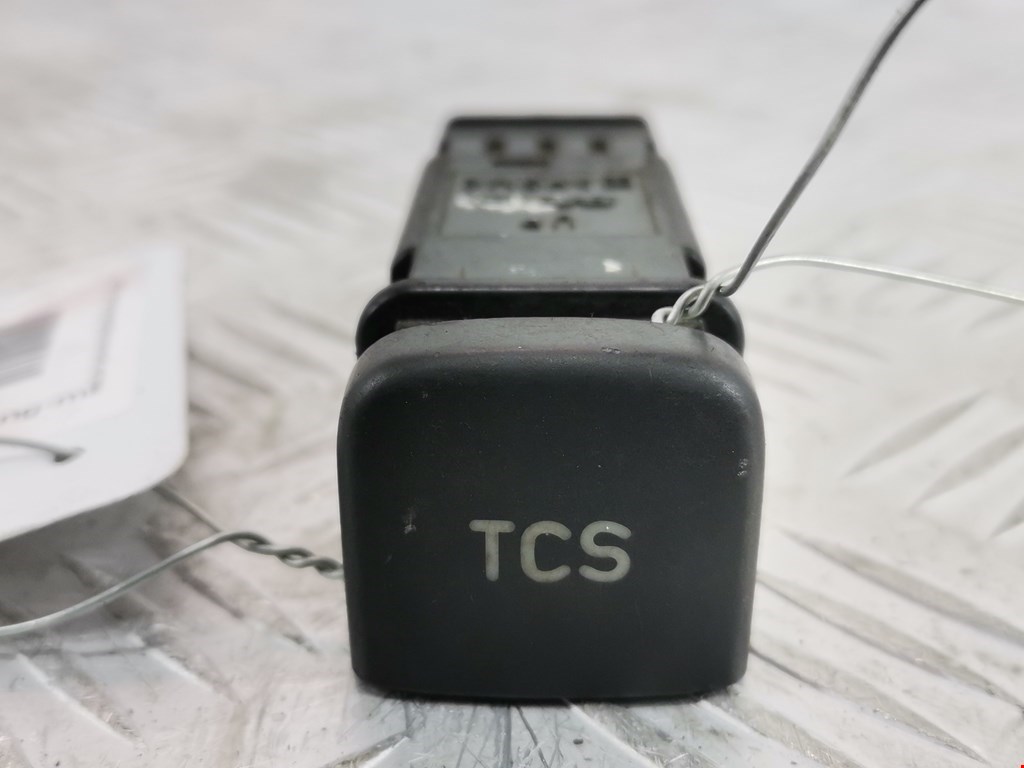 Кнопка антипробуксовочной системы SAAB 9-5 1997-2010