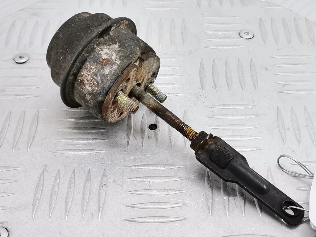 Моторчик привода (положения воздушных) заслонок (актуатор сервопривода турбины) RENAULT Scenic I 1996-2003