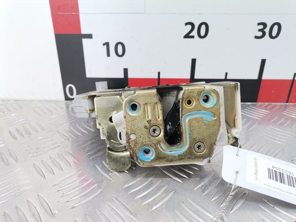 Замок двери передней правой NISSAN Primera P11 1996-2002