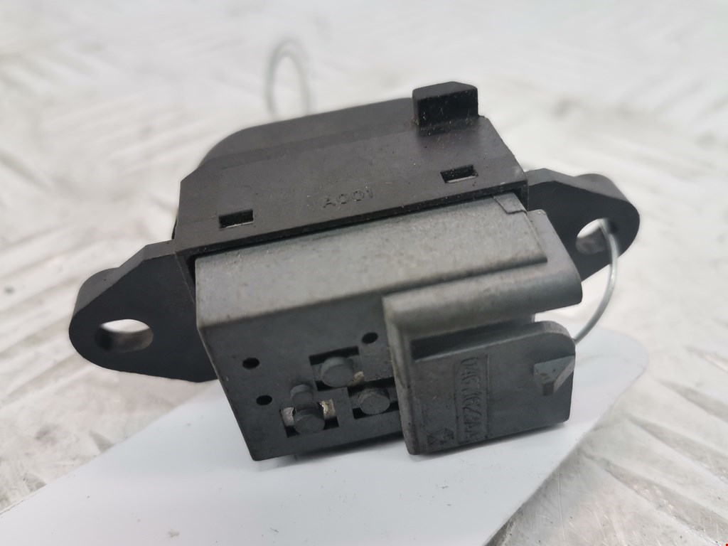 Кнопка стеклоподъемника CHRYSLER PT Cruser 2000-2010