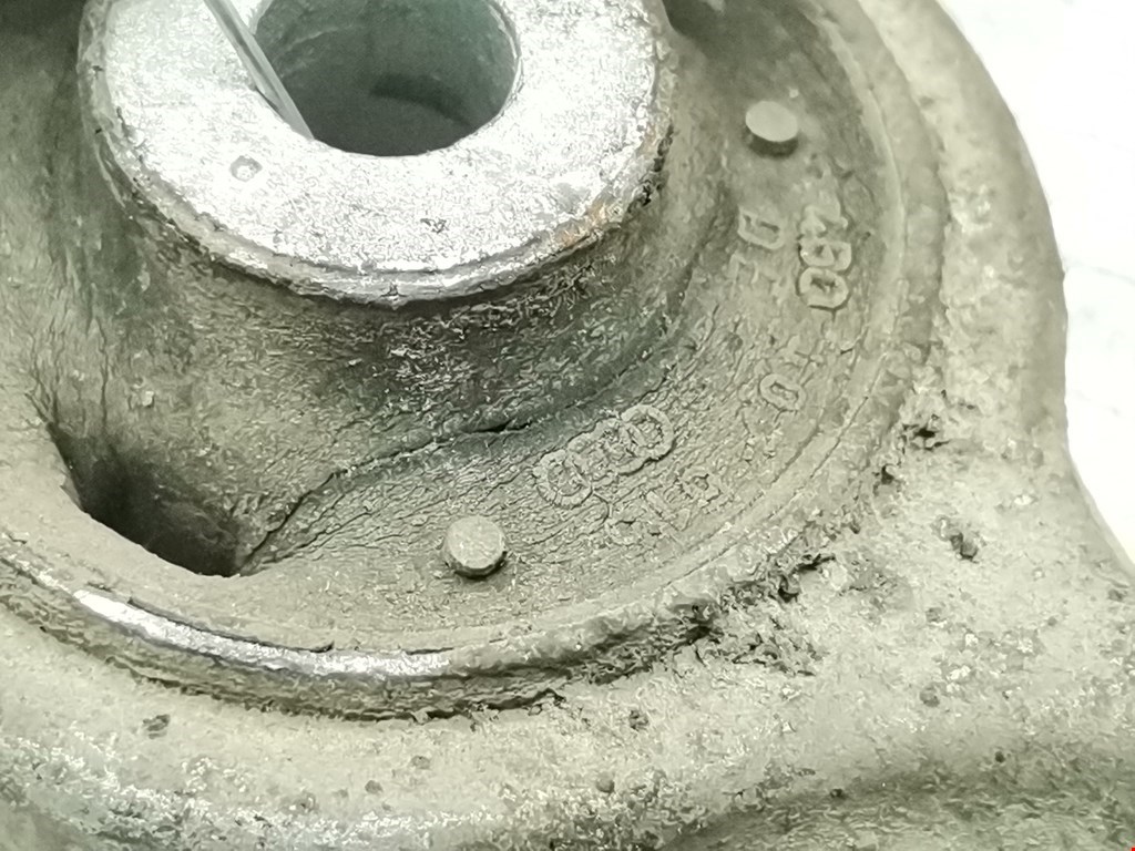 Рычаг передний правый AUDI A4 B6 2001-2005