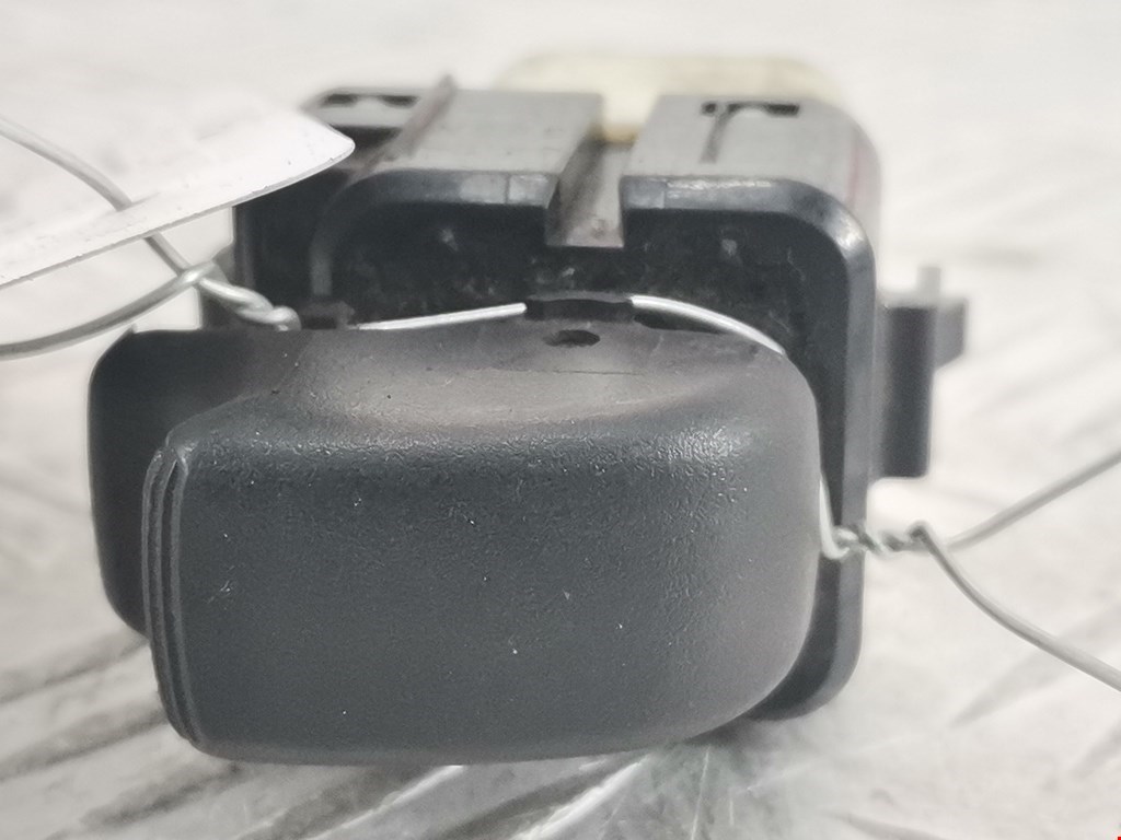 Кнопка стеклоподъемника MITSUBISHI Space Wagon N8,N9 1998-2004