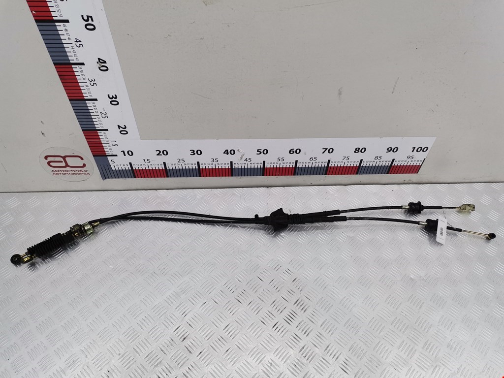 Трос КПП (трос переключения передач трос кулисы кпп) Volvo S40 V40 1 (1996-2004)
