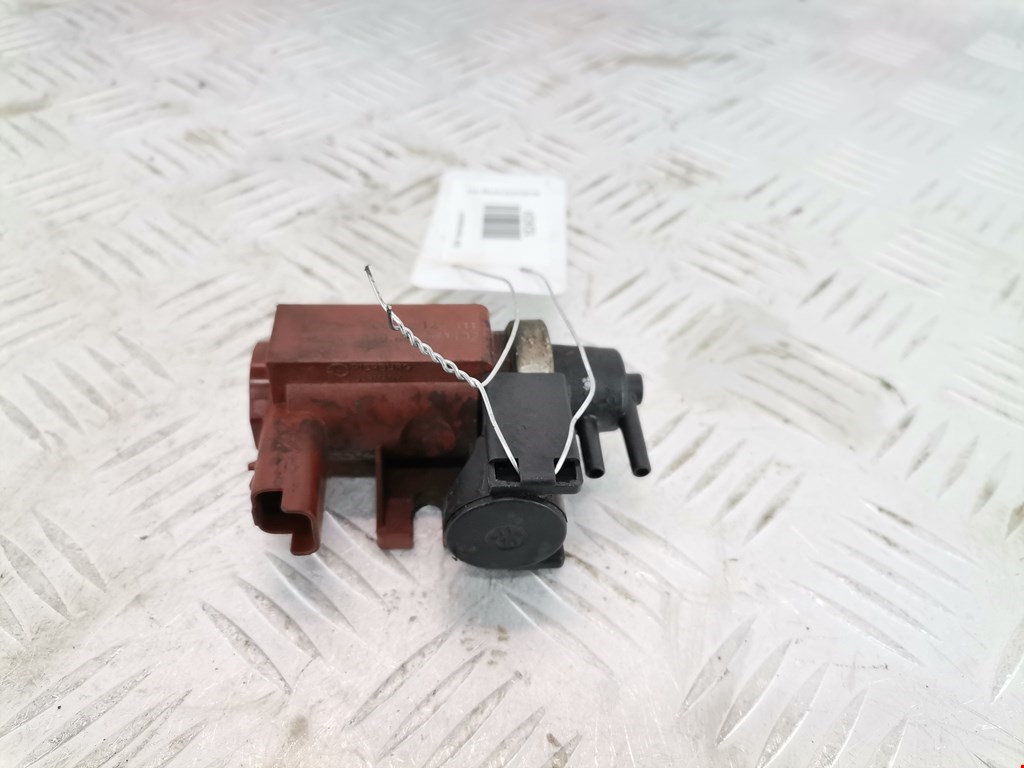 Клапан воздушного фильтра Peugeot 207 (2006-2014)