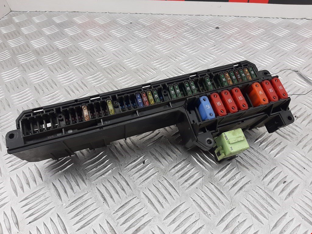 Датчик уровня в бачок омывателя BMW 5er 5 серия E60/E61 2003-2010