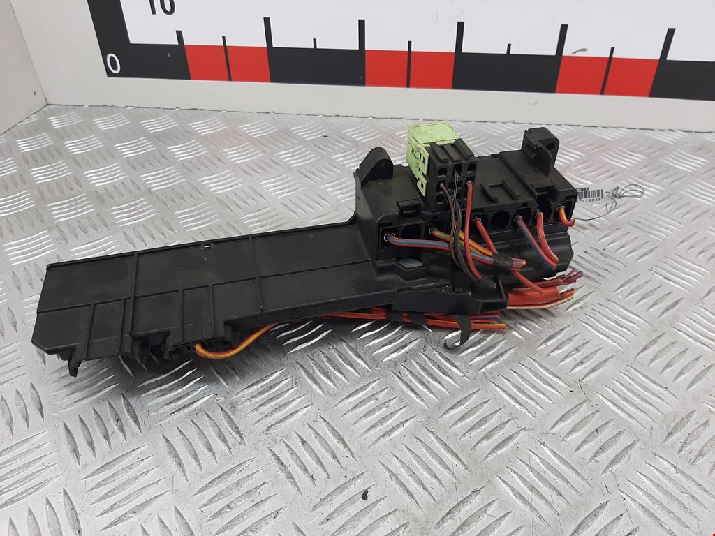 Датчик уровня в бачок омывателя BMW 5er 5 серия E60/E61 2003-2010