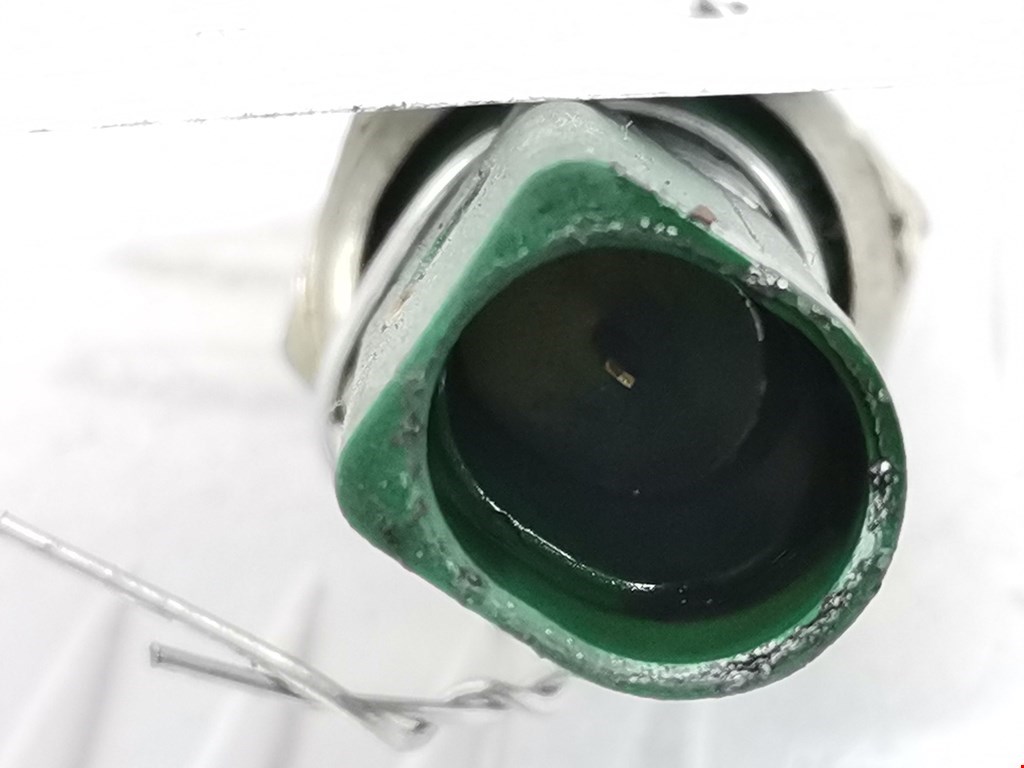 Датчик давления масла VOLKSWAGEN Golf IV 1997-2003