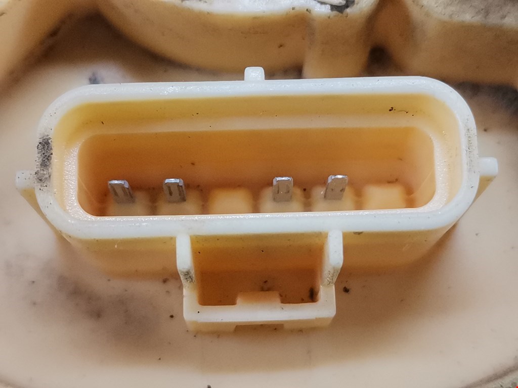 Датчик уровня топлива FORD Focus II 2005-2011