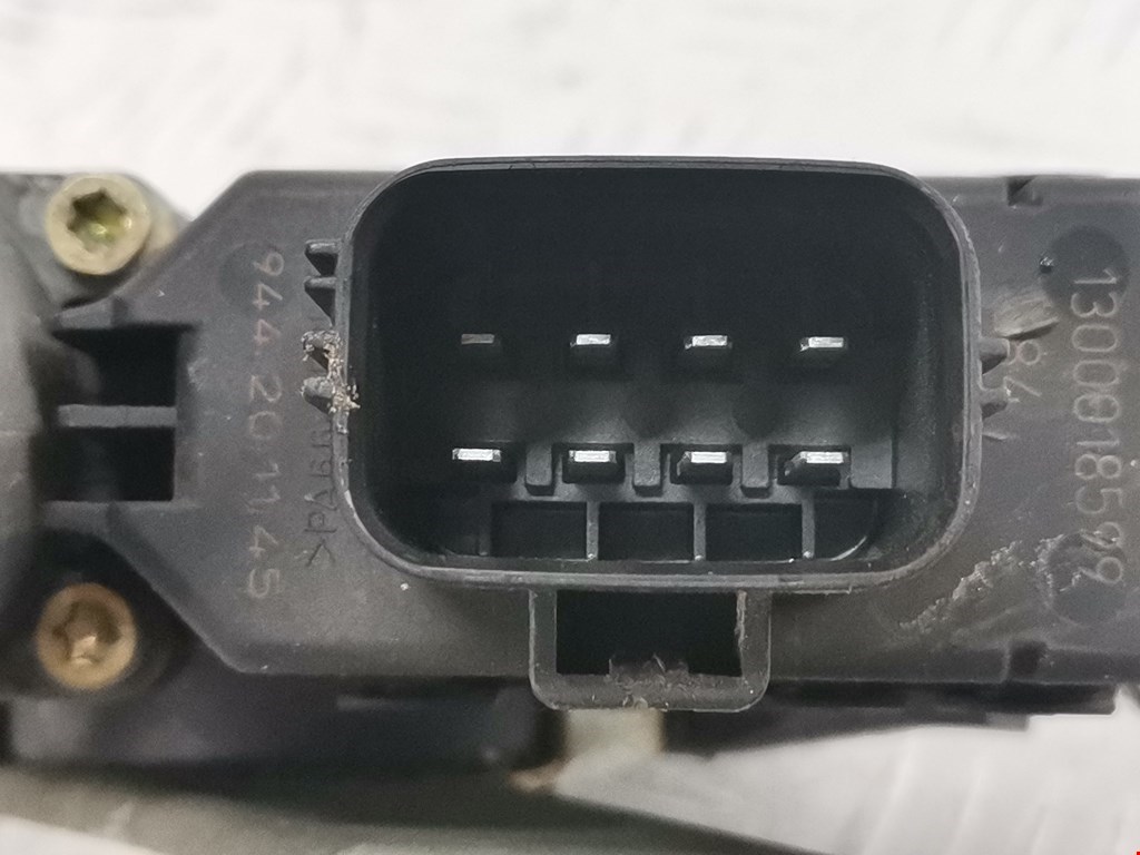 Стеклоподъемник передний правый FORD Mondeo III 2000-2007