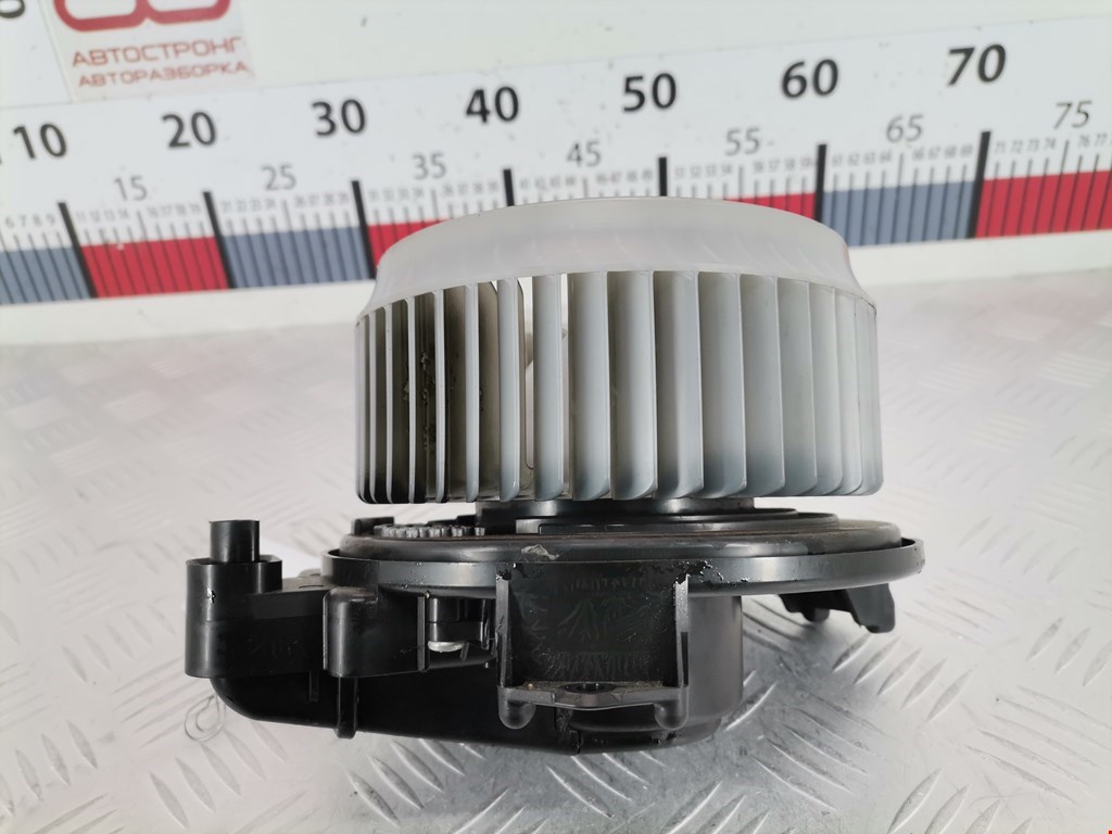 Моторчик (мотор) отопителя салона TOYOTA Prius III XW30 2009-2015